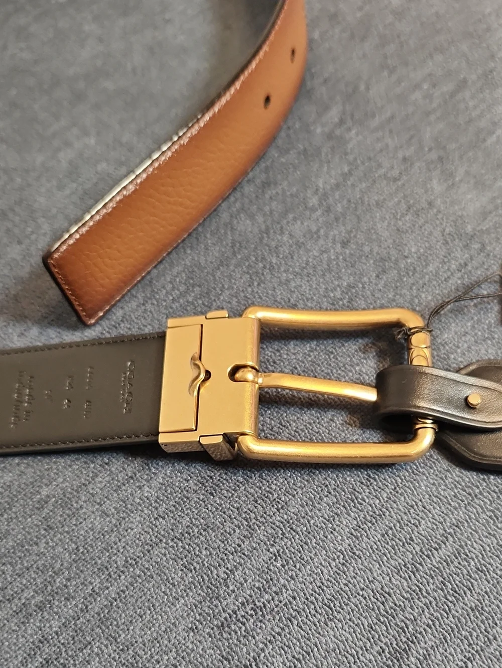Coach Reversible Cut-to-Size Dark Saddle/Black Leather  Belt with Gold Buckle
